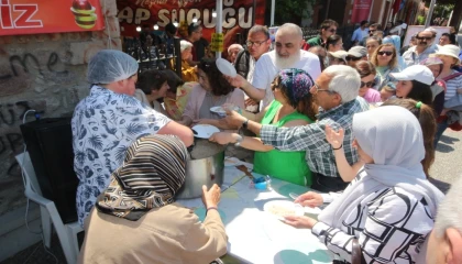 İzmir Karşıyaka’da Amasyalılar rüzgarı esti
