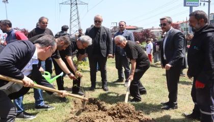 İzmit’te Prof. Dr. Ümit Özdağ Hatıra Ormanı