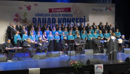 Mersin’de gönülden sesler korosundan ‘Bahar’ ziyafeti