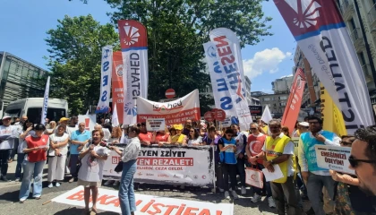Aile Hekimleri İstanbul’da eylemde... Eziyet Yönetmeliği geri çekilsin!