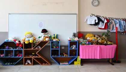 Ankaralı minikler ’askıda oyuncak’ ile örnek oldu