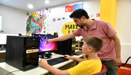 Antalya’da çocuklara geleceği kodlayan eğitim