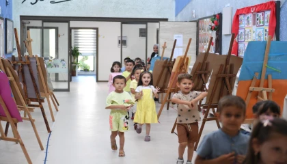 Bursa Osmangazi’de kreş öğrencilerinin karne sevinci