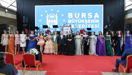 BUSMEK’in yıl sonu sergisinde el emekleri görücüye çıktı