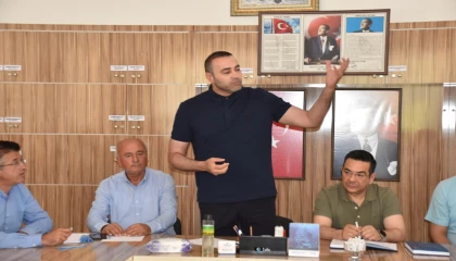 CHP heyetinden Kumluca’da muhtarlarla istişare