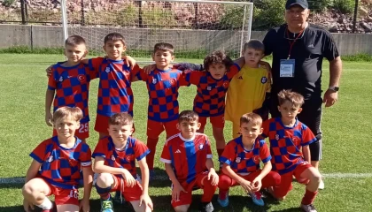 Edirne Keşanlı minikler Kartepe Turnuvası’nda ikinci oldu