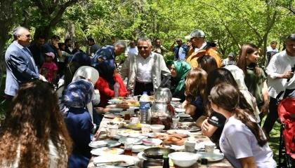 Kayseri protokolünden Soğanlı Vadisi çıkarması