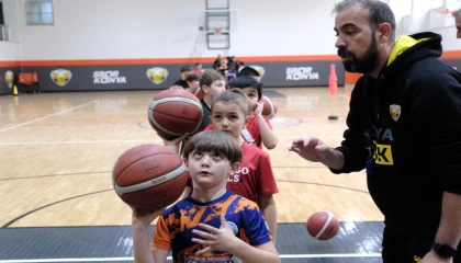 Konya geleceğin potacılarını arıyor
