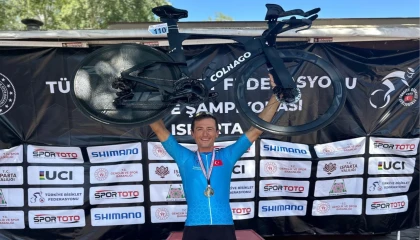 Mudanya’nın bisiklet sporcusu zirveye pedal çevirdi