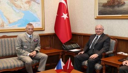 Bakan Güler, Fransa Genelkurmay Başkanı Burkhard’ı kabul etti