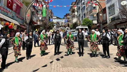 Bin yıllık geleneğin güreşle buluştuğu festival başladı