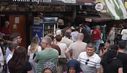 Bursa kültürle buluştu, esnaf kazandı