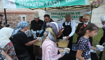 Bursa Mevlevihanesi’nde aşure merasimi