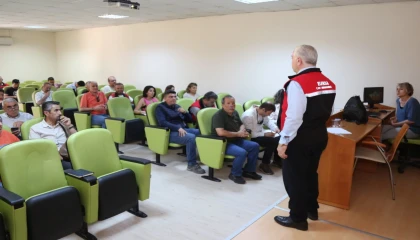 Bursa’da üreticilere ’bağlarda don zararı’ eğitimi