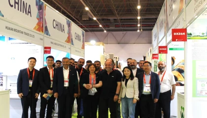 Bursalı marketçiler İstanbul’da ticari köprüler kurdu