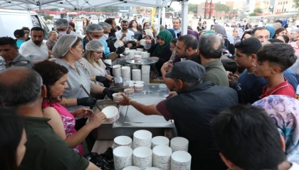 Diyarbakır Büyükşehir’den 20 bin kişiye aşure
