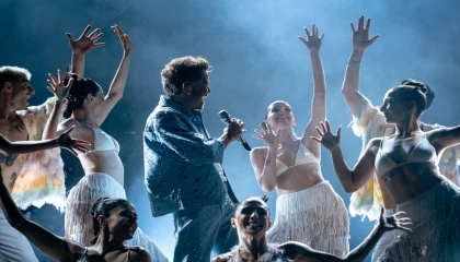 Harbiye’de yaz klasiği... Kenan Doğulu’dan efsane performans