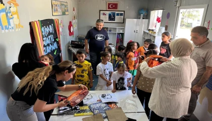 Hollanda’da yaşayan Türkler depremi unutmadı... Altın Lale Vakfı’ndan deprem bölgesine 19. ziyaret