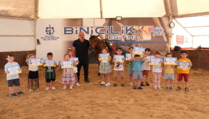 Kocaeli’de minik biniciler at sevgisiyle büyüyor