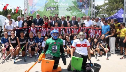 Muğla Yatağan’a çim hokeyi sahası açıldı