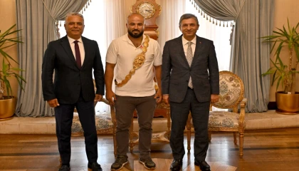 Orhan Okulu’dan Vali Şahin’e anlamlı ziyaret