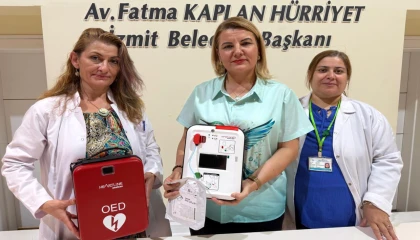 Volkan Konak’ın kaybı farkındalık oluşturdu... Kalp krizi için İzmit’e elektroşok cihazları kuruldu