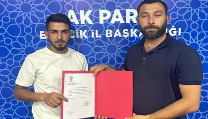 AK Parti Pazaryeri Gençlik’te bayrak değişimi