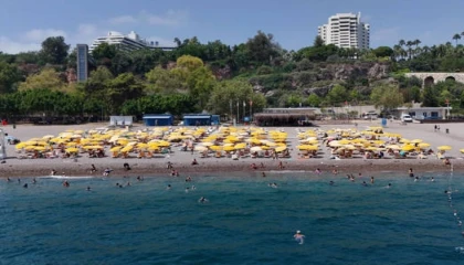 Antalyalılardan Büyükşehir plajlarına tam not