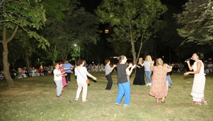 Ataevler Mahallesi’nde renkli gece