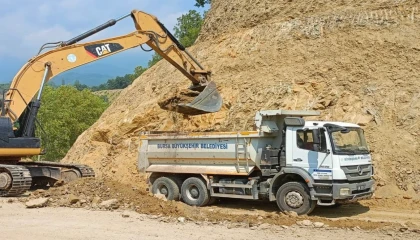 Bursa Büyükşehir’den 6 ilçenin kırsal yollarında çalışma
