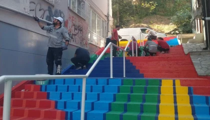 Bursa’da cadde ve sokaklar tuval gibi işleniyor