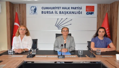 CHP Bursa İl Kadın Kolları’ndan kadın cinayetlerine tepki