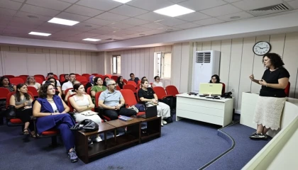 Denizli’de sosyal hizmet personeline hizmet içi eğitim