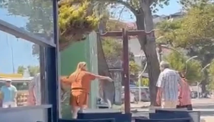 Düzce Akçakoca’da belediye tuvalitinde turist kadına saygısızlık!