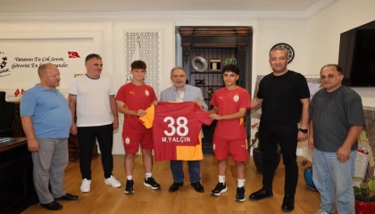 Galatasaray’a transfer olan Talaslı gençten Başkan Yalçın’a ziyaret