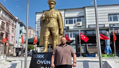 İpsala’nın gururu Mustafa Meriç, Kel Aliço Güreşleri’nde ağa adayı