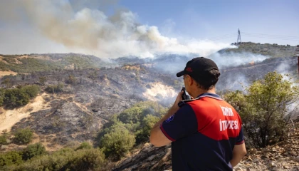 İzmir İtfaiyesi, Aliağa’daki yangına da müdahale ediyor