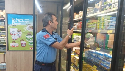 Kocaeli Büyükşehir’den market raflarına sıkı takip