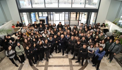 Kocaeli Gebze’de üniversiteli gençlere 10 bin TL destek