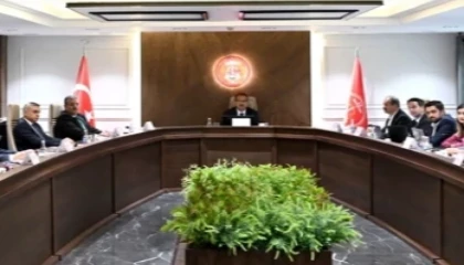 SES: Memur-Sen ve Kamu-Sen’in Hakem Kurulu’ndan çekilmesi şov