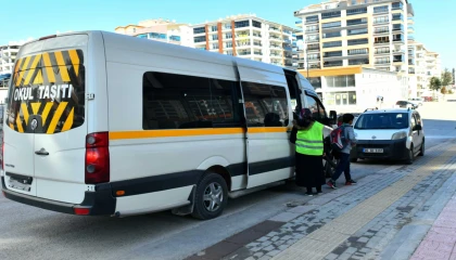 Ankara Büyükşehir’den öğrencilere servis ve abonman desteği