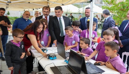 Artvin’de TÜBİTAK 4007 Bilim Şenliği başladı... Çocuklar doğal afetlere bilimle hazırlanıyor