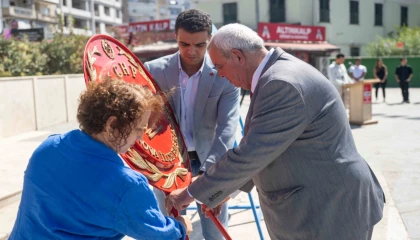 Bornova Cumhuriyet Meydanı’nda çifte kutlama