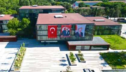 Bursa İnegöl’de bin 500 öğrenciye kırtasiye desteği