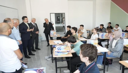 Bursa Yenişehir’de üniversiteye hazırlanan gençlere eğitim desteği