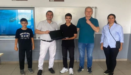 Edirne Keşan’da LGS başarısına laptop ödülü