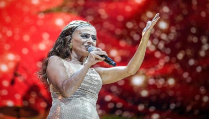 İEF’de Yıldız Tilbe rüzgarı