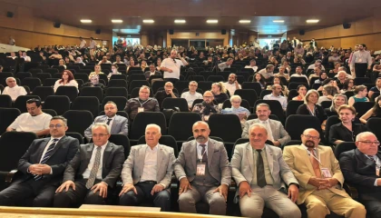 ISNITE 2025 Bursa’da başladı... Öğretmen eğitimine yeni yaklaşımlar ele alnıyor