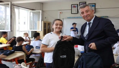 İzmir Güzelbahçe Belediyesi’nden eğitime destek