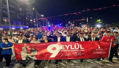 İzmir’in kurtuluşunun 103. yılı coşkuyla kutlandı